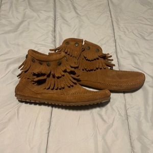 Women’s Minnetonka bootie Mocs, size 9